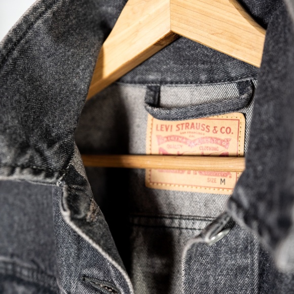 Levi's Denim Jacket NWOT - Picture 3 of 7